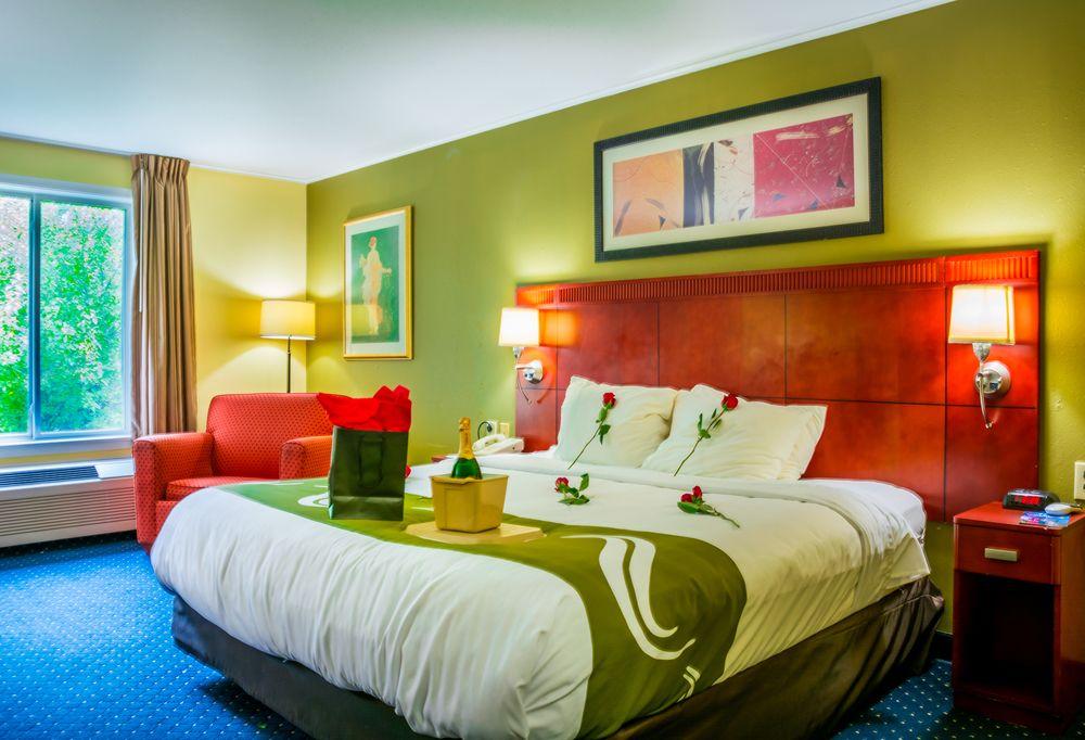 Quality Inn Merrimack - Nashua Exterior photo
