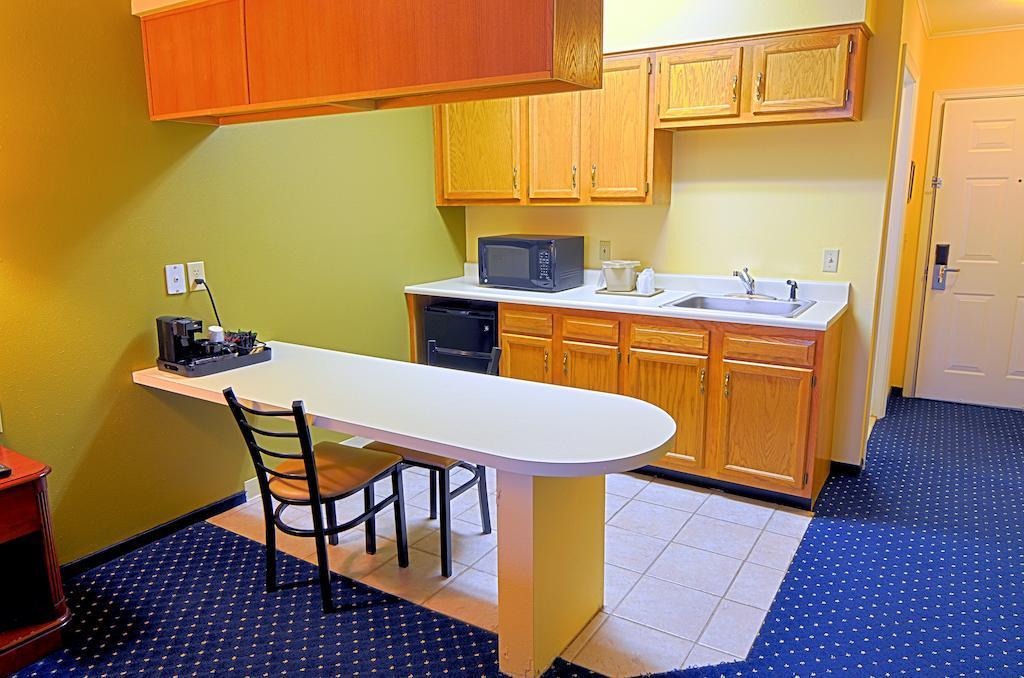 Quality Inn Merrimack - Nashua Exterior photo