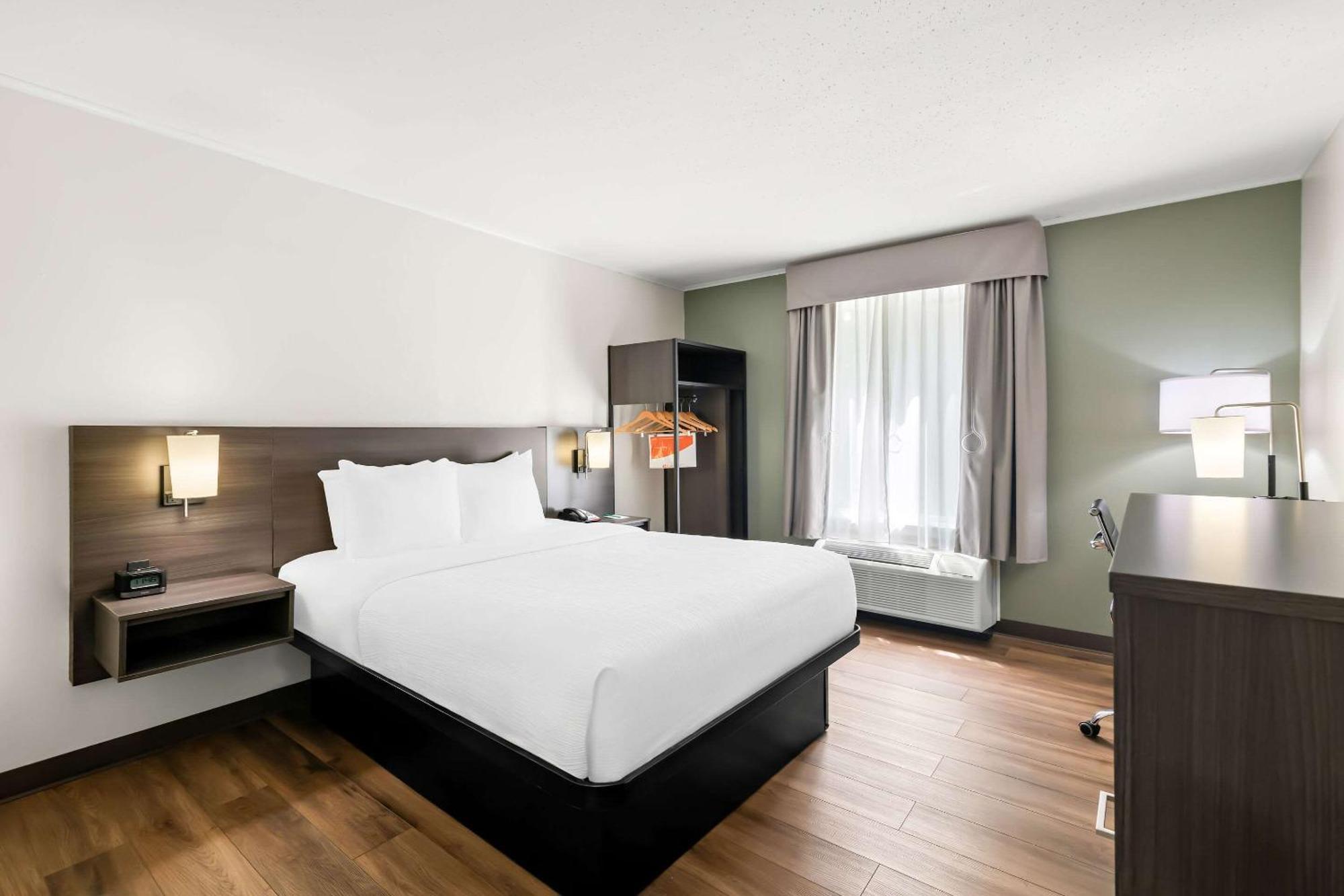Quality Inn Merrimack - Nashua Exterior photo