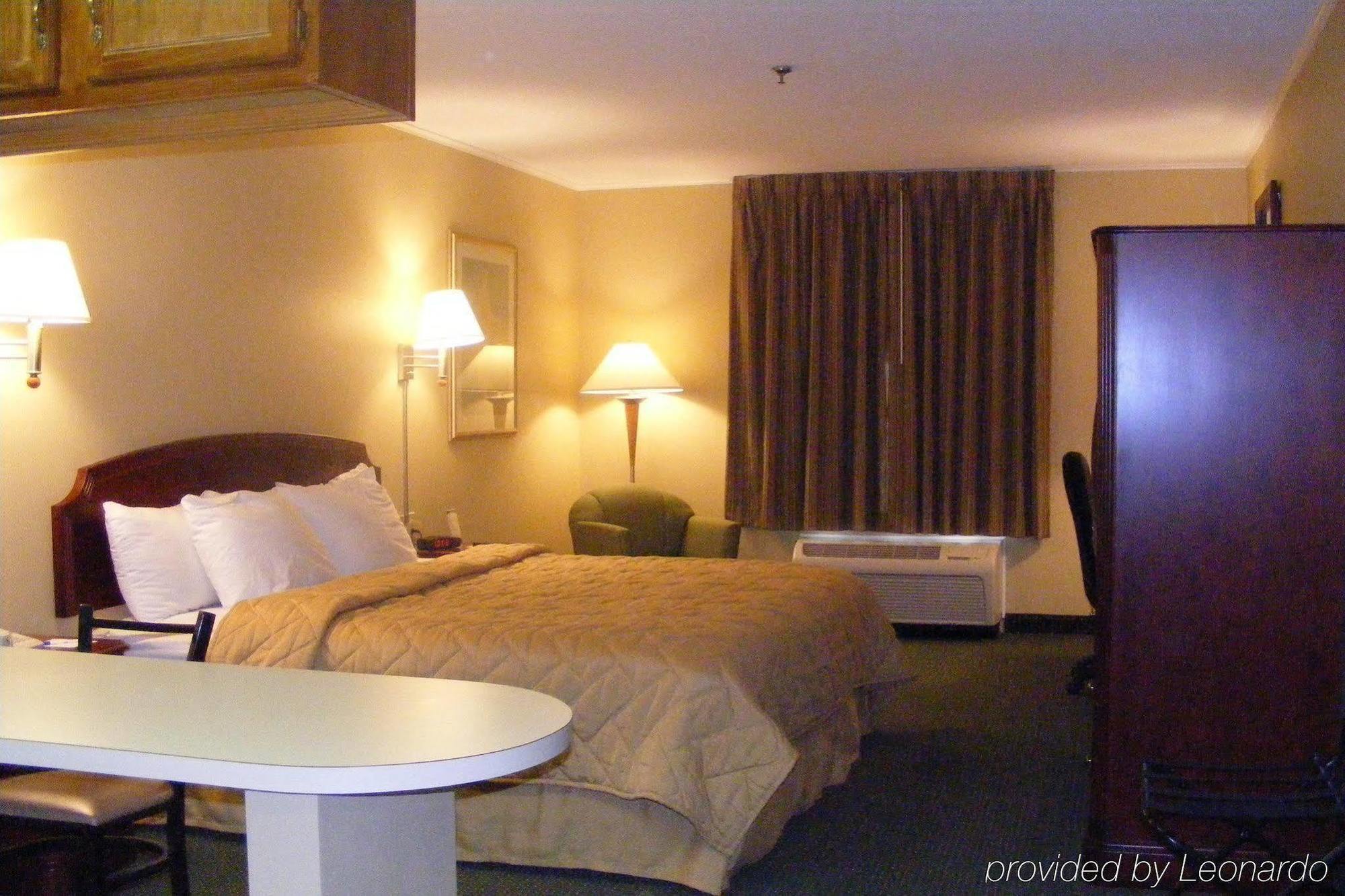 Quality Inn Merrimack - Nashua Room photo