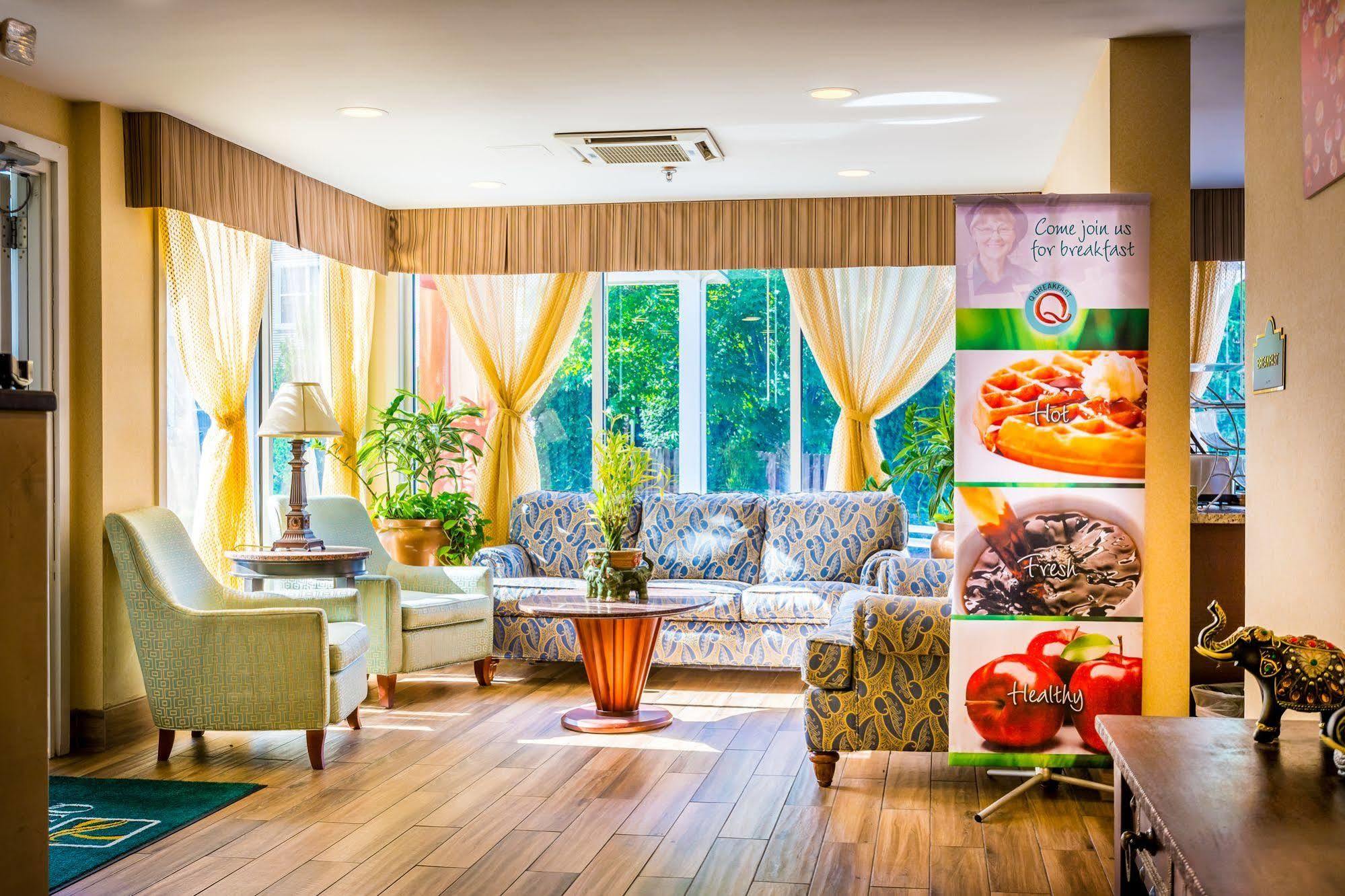 Quality Inn Merrimack - Nashua Exterior photo